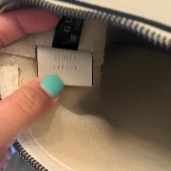 Gucci Portfolio Clutch - Picture 4 of 7